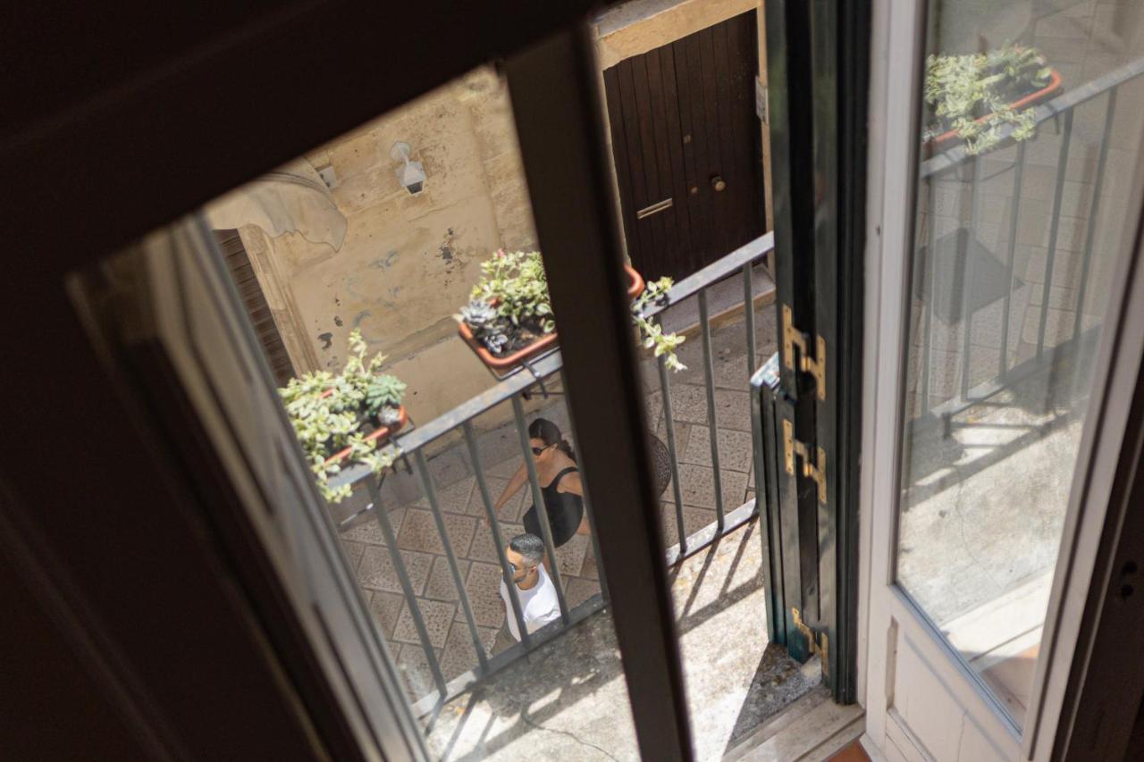 Palazzo Della Contessa - Suites & Breakfast 莱切 外观 照片