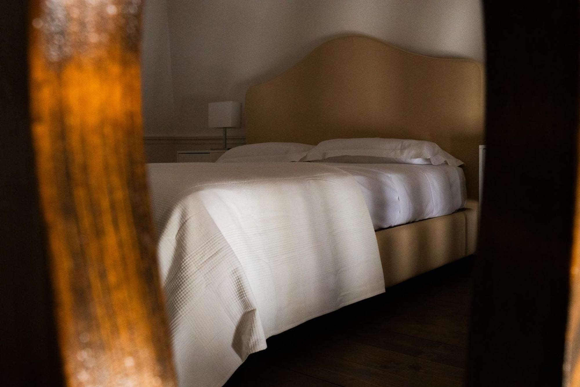 Palazzo Della Contessa - Suites & Breakfast 莱切 外观 照片